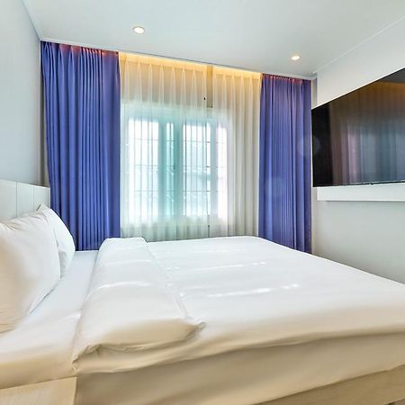 Hotel Langsam Кёнджу Экстерьер фото